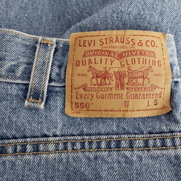 Vintage Levis 550  Relaxed Fit  Tapered Leg  Women's Size 16 S (35" X 28.5") - Picture 2 of 4